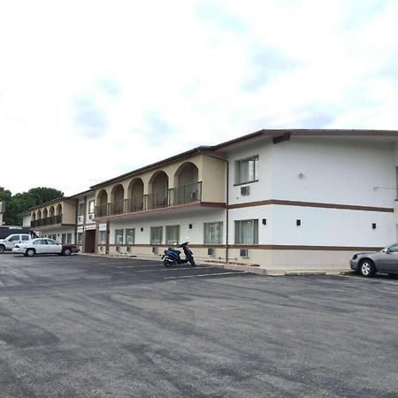 America'S Best Inn Urbana Champaign Exterior foto